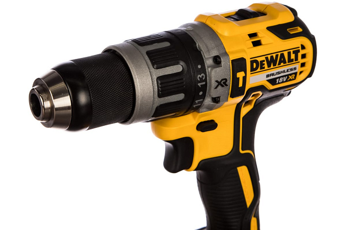 Дрель аккумуляторная DeWalt DCD796P2 (70Нм, 18В, 2х5,0Ач, ударная)