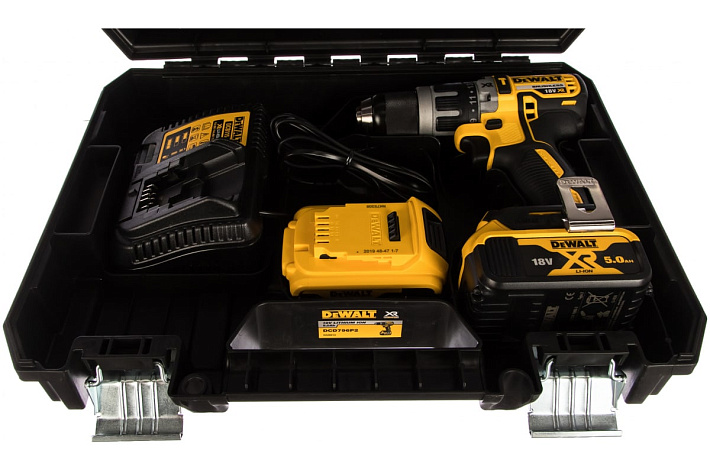 Дрель аккумуляторная DeWalt DCD796P2 (70Нм, 18В, 2х5,0Ач, ударная)