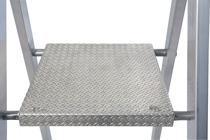 Стремянка  8 ступеней (1,70м) алюминиевая, лоток, крюк, ступени 80мм MONTO Solido (гарантия 5 лет)