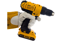 Дрель аккумуляторная DeWalt DCD771D2 (42Нм, 2х2,0Ач, ЗУ, кейс)