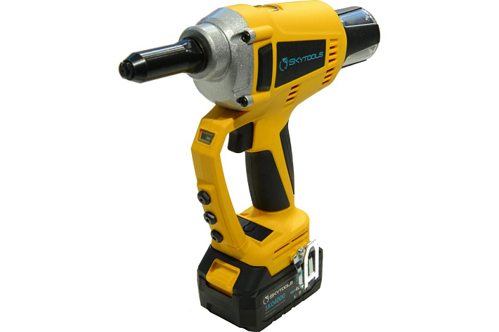 Заклепочник аккумуляторный Absolut SK 65 (вытяжные заклепки 2,4-5,0мм, 2х4,0Ач, ЗУ, кейс)