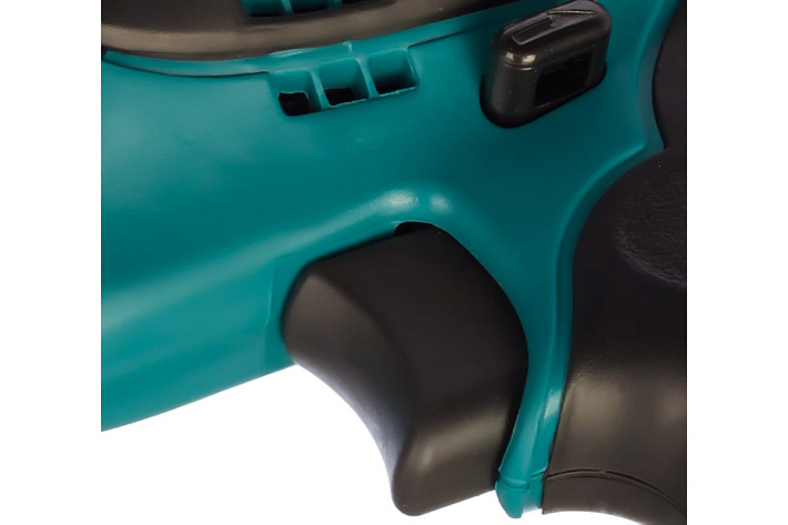Шуруповерт сетевой Makita TD0101F (230Вт, ударный) повреждена упаковка/некомплект