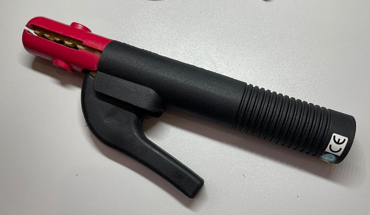 Электрододержатель 300А CONFORT Индия